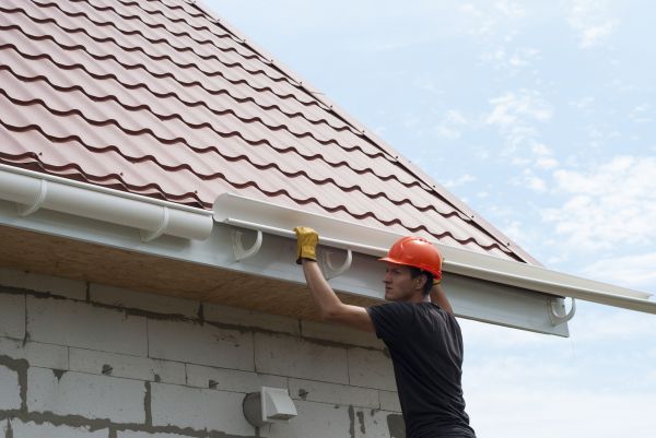 Rain Gutter Repair in Raeford